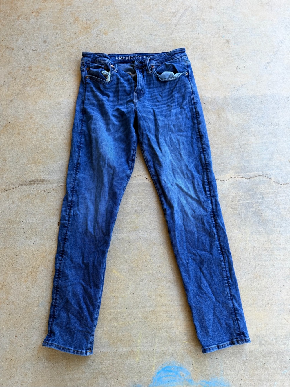 America Eagles Sz 29 inseam 32" jeans